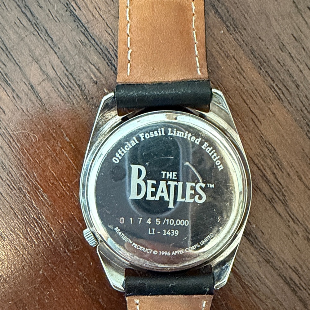 Vintage 1996 The Beatles Silver and Black M/F Wristwatch - Picture 4 of 5